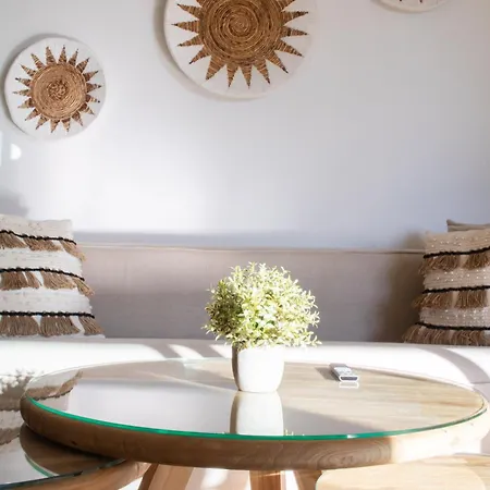 Bajo Moderno Con Estilo Boho Διαμέρισμα Εστεπόνα